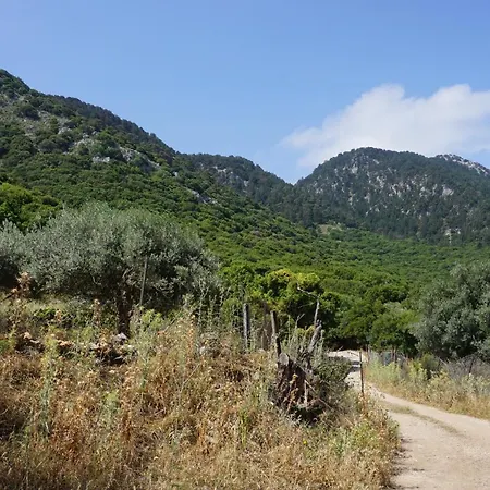 Holiday home Lotza Traditional House Salakos