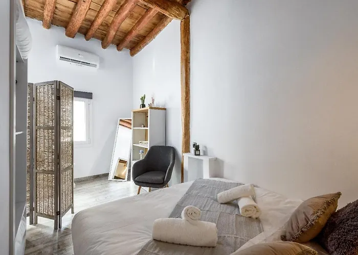 Lotza Traditional House Holiday home Salakos