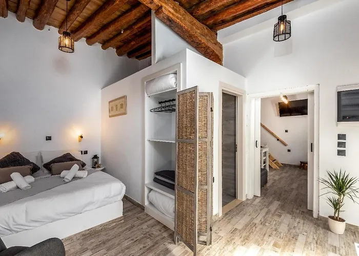 Lotza Traditional House Holiday home Salakos